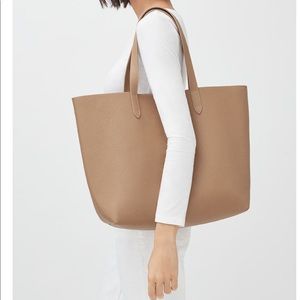 NWT-Classic Structured Leather Tote